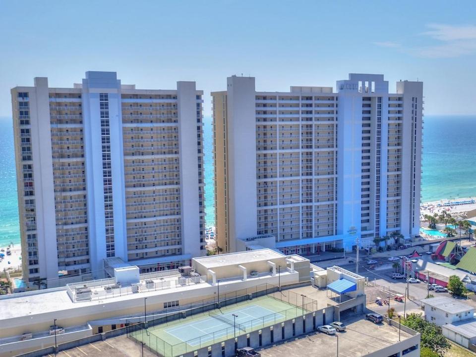 Majestic Towers I 1608 Apartment